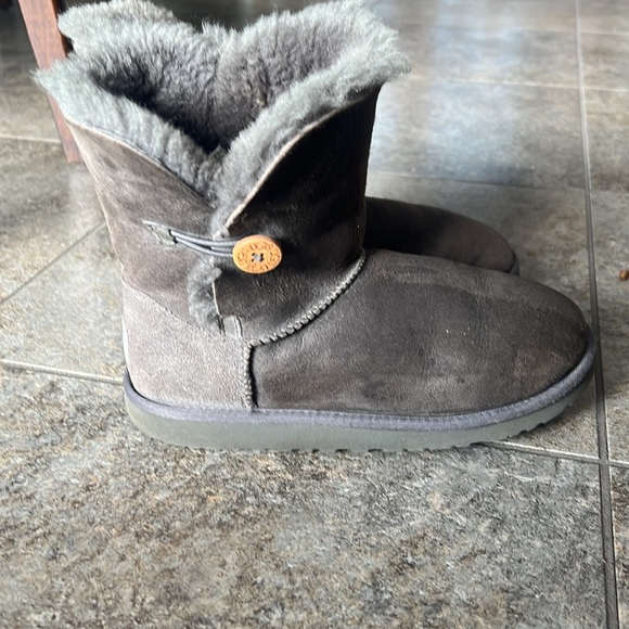 UGGS women Australia gray size 6 - Picture 4 of 9